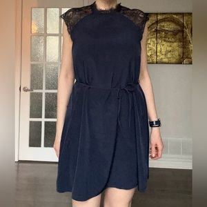 Only lace detailed dress in navy blue size 10